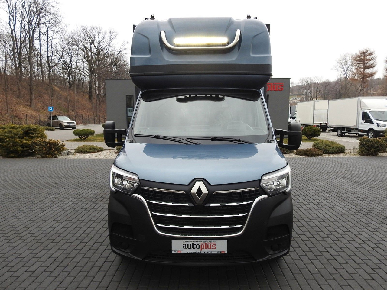 Renault MASTER PRITSCHE PLANE 10 PALETTEN WEBASTO - Curtain side van: picture 5 Renault MASTER PRITSCHE PLANE 10 PALETTEN WEBASTO - Curtain side van: picture 5