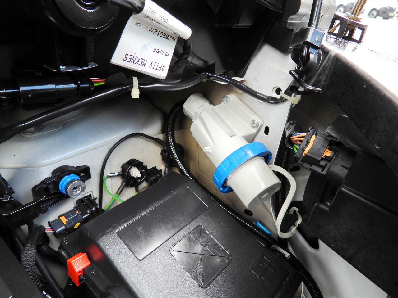 TOYOTA PROACE CITY REFRIGERATOR VAN -15*C POWER SUPPLY 230V CRUISE CONTROL AIR CONDITIONING 100HP on lease TOYOTA PROACE CITY REFRIGERATOR VAN -15*C POWER SUPPLY 230V CRUISE CONTROL AIR CONDITIONING 100HP: picture 26 TOYOTA PROACE CITY REFRIGERATOR VAN -15*C POWER SUPPLY 230V CRUISE CONTROL AIR CONDITIONING 100HP on lease TOYOTA PROACE CITY REFRIGERATOR VAN -15*C POWER SUPPLY 230V CRUISE CONTROL AIR CONDITIONING 100HP: picture 26