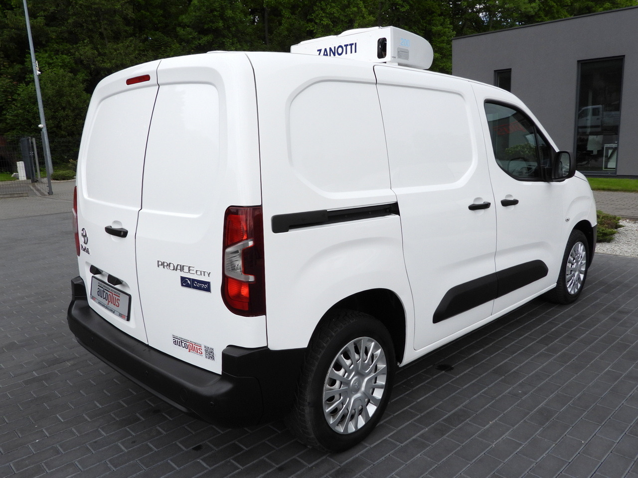 TOYOTA PROACE CITY REFRIGERATOR VAN -15*C POWER SUPPLY 230V CRUISE CONTROL AIR CONDITIONING 100HP on lease TOYOTA PROACE CITY REFRIGERATOR VAN -15*C POWER SUPPLY 230V CRUISE CONTROL AIR CONDITIONING 100HP: picture 15 TOYOTA PROACE CITY REFRIGERATOR VAN -15*C POWER SUPPLY 230V CRUISE CONTROL AIR CONDITIONING 100HP on lease TOYOTA PROACE CITY REFRIGERATOR VAN -15*C POWER SUPPLY 230V CRUISE CONTROL AIR CONDITIONING 100HP: picture 15