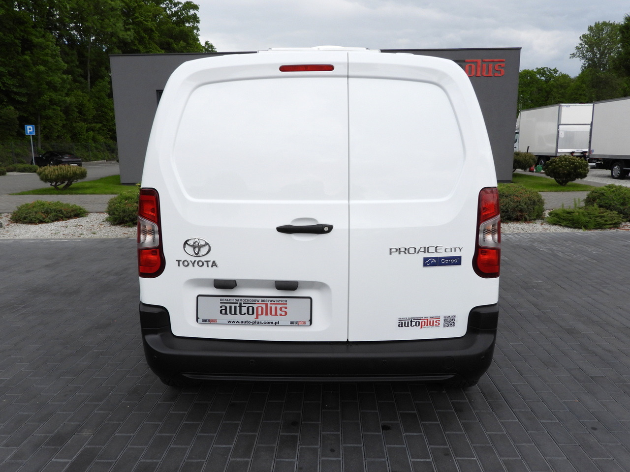 TOYOTA PROACE CITY REFRIGERATOR VAN -15*C POWER SUPPLY 230V CRUISE CONTROL AIR CONDITIONING 100HP on lease TOYOTA PROACE CITY REFRIGERATOR VAN -15*C POWER SUPPLY 230V CRUISE CONTROL AIR CONDITIONING 100HP: picture 11 TOYOTA PROACE CITY REFRIGERATOR VAN -15*C POWER SUPPLY 230V CRUISE CONTROL AIR CONDITIONING 100HP on lease TOYOTA PROACE CITY REFRIGERATOR VAN -15*C POWER SUPPLY 230V CRUISE CONTROL AIR CONDITIONING 100HP: picture 11