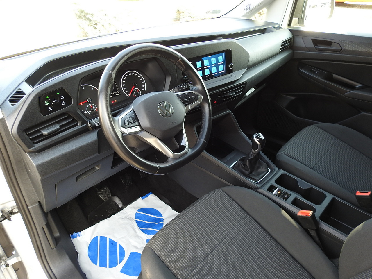 VOLKSWAGEN CADDY  REFRIGERATOR VAN -20*C HEATING FUNCTION POWER SUPPLY 230V CRUISE CONTROL LED LIGHTS AIR CONDITIONING  100HP - Refrigerated van: picture 2 VOLKSWAGEN CADDY  REFRIGERATOR VAN -20*C HEATING FUNCTION POWER SUPPLY 230V CRUISE CONTROL LED LIGHTS AIR CONDITIONING  100HP - Refrigerated van: picture 2