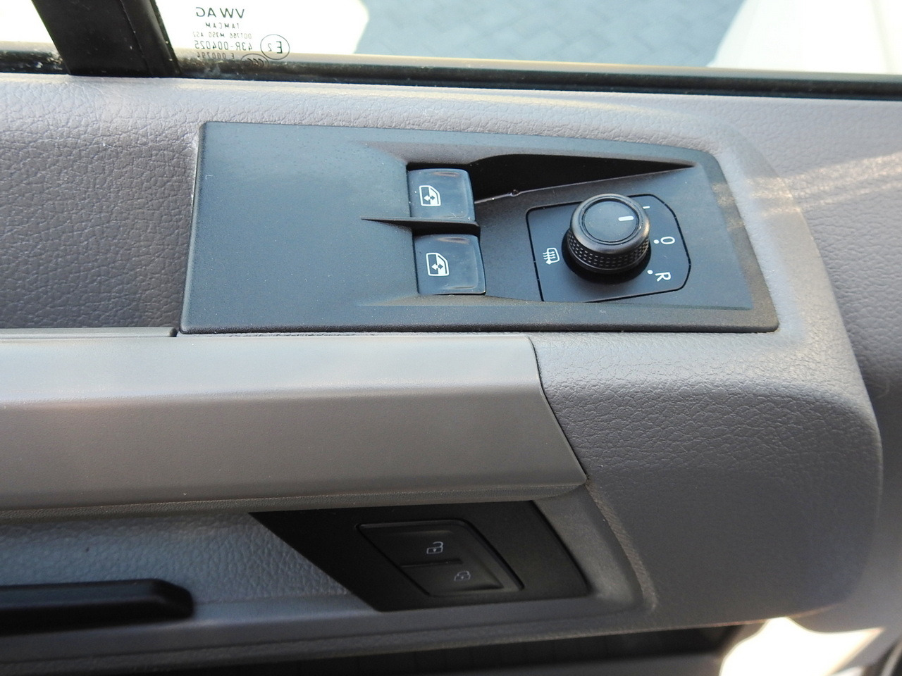 VOLKSWAGEN CRAFTER TARPAULIN 10 PALLETS WEBASTO CRUISE CONTROL AIR CONDITIONING LED LIGHTS PNEUMATICS 180HP on lease VOLKSWAGEN CRAFTER TARPAULIN 10 PALLETS WEBASTO CRUISE CONTROL AIR CONDITIONING LED LIGHTS PNEUMATICS 180HP: picture 28 VOLKSWAGEN CRAFTER TARPAULIN 10 PALLETS WEBASTO CRUISE CONTROL AIR CONDITIONING LED LIGHTS PNEUMATICS 180HP on lease VOLKSWAGEN CRAFTER TARPAULIN 10 PALLETS WEBASTO CRUISE CONTROL AIR CONDITIONING LED LIGHTS PNEUMATICS 180HP: picture 28