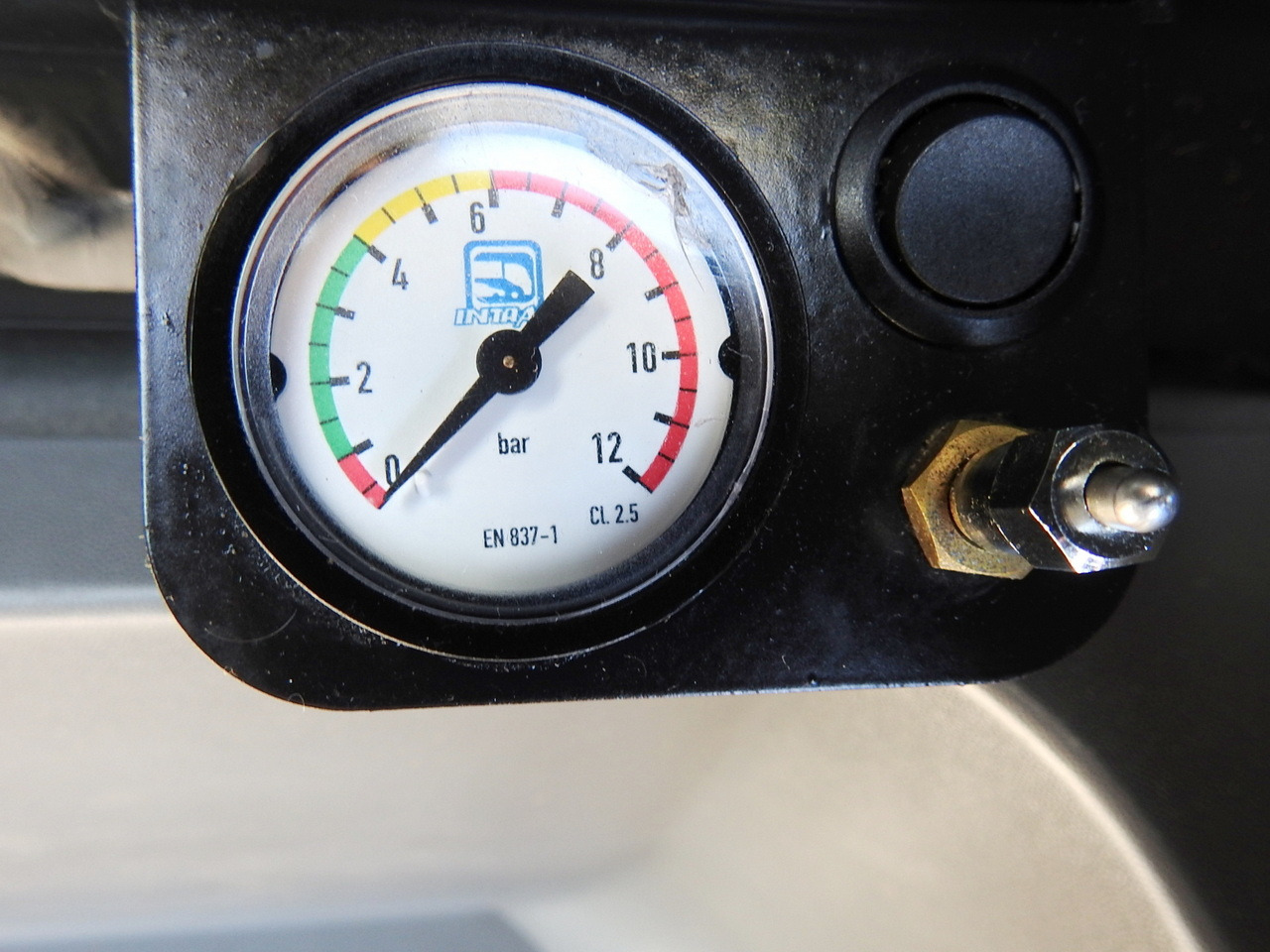 VOLKSWAGEN CRAFTER TARPAULIN 10 PALLETS WEBASTO CRUISE CONTROL AIR CONDITIONING LED LIGHTS PNEUMATICS 180HP on lease VOLKSWAGEN CRAFTER TARPAULIN 10 PALLETS WEBASTO CRUISE CONTROL AIR CONDITIONING LED LIGHTS PNEUMATICS 180HP: picture 31 VOLKSWAGEN CRAFTER TARPAULIN 10 PALLETS WEBASTO CRUISE CONTROL AIR CONDITIONING LED LIGHTS PNEUMATICS 180HP on lease VOLKSWAGEN CRAFTER TARPAULIN 10 PALLETS WEBASTO CRUISE CONTROL AIR CONDITIONING LED LIGHTS PNEUMATICS 180HP: picture 31