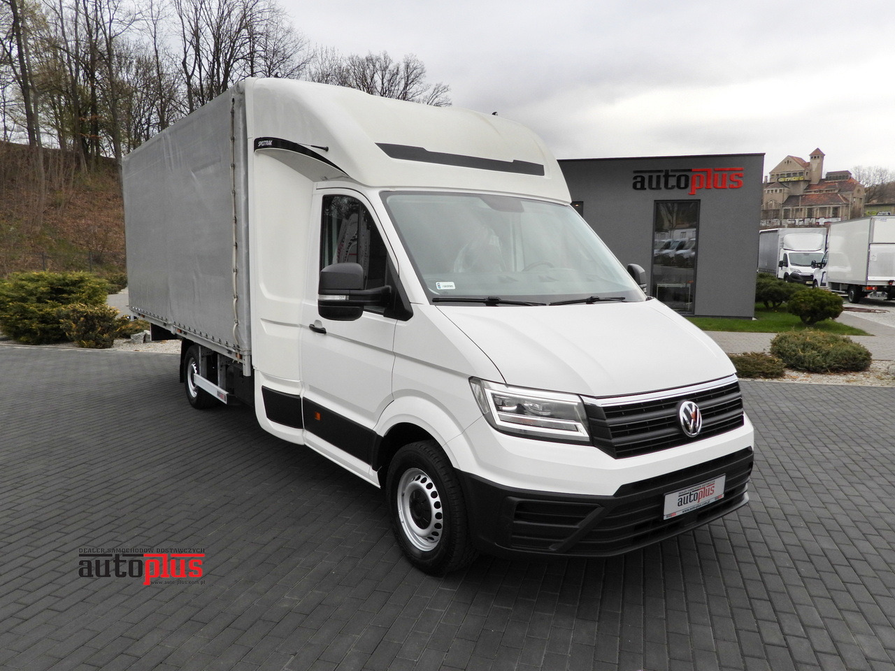 VOLKSWAGEN CRAFTER TARPAULIN 10 PALLETS WEBASTO CRUISE CONTROL LED LIGHTS 180HP - Curtain side van: picture 1 VOLKSWAGEN CRAFTER TARPAULIN 10 PALLETS WEBASTO CRUISE CONTROL LED LIGHTS 180HP - Curtain side van: picture 1