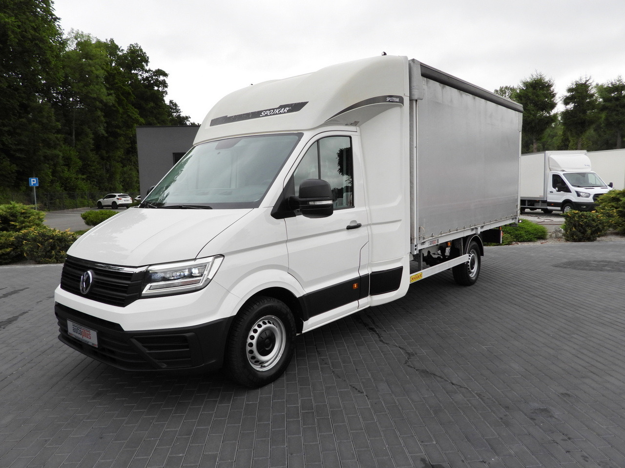 Curtain side van VOLKSWAGEN CRAFTER TARPAULIN 8 PALLETS WEBASTO CRUISE CONTROL LED LIGHTS AIR CONDITIONING 180HP: picture 17 Curtain side van VOLKSWAGEN CRAFTER TARPAULIN 8 PALLETS WEBASTO CRUISE CONTROL LED LIGHTS AIR CONDITIONING 180HP: picture 17