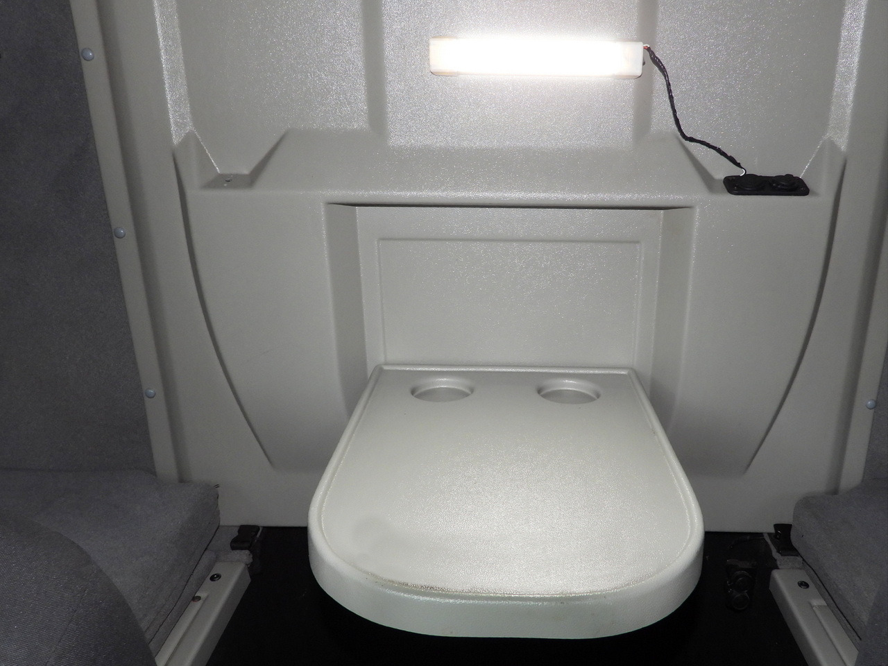 Curtain side van VOLKSWAGEN CRAFTER TARPAULIN 8 PALLETS WEBASTO CRUISE CONTROL LED LIGHTS AIR CONDITIONING 180HP: picture 46 Curtain side van VOLKSWAGEN CRAFTER TARPAULIN 8 PALLETS WEBASTO CRUISE CONTROL LED LIGHTS AIR CONDITIONING 180HP: picture 46