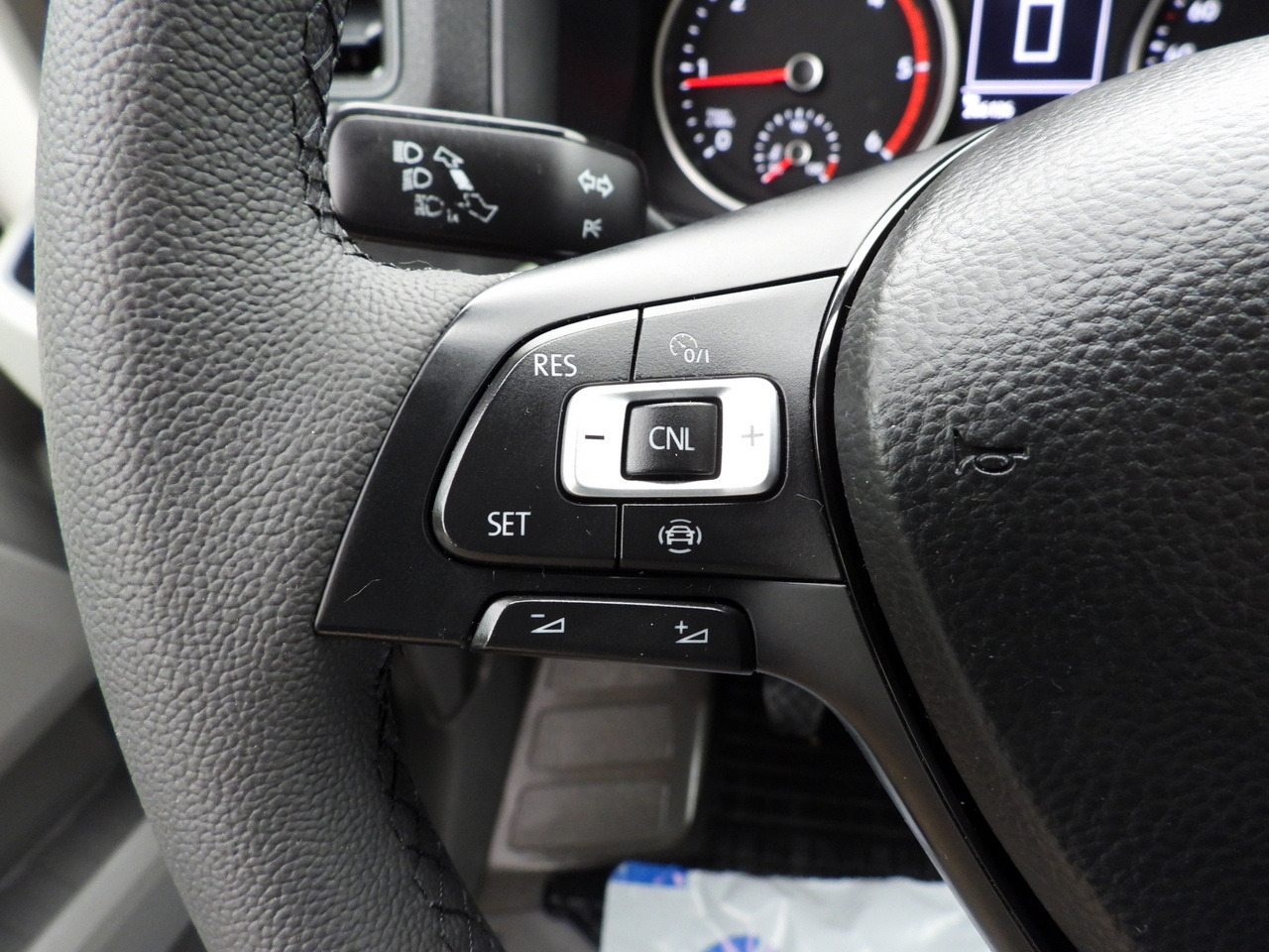 Curtain side van VOLKSWAGEN CRAFTER TARPAULIN 8 PALLETS WEBASTO CRUISE CONTROL LED LIGHTS AIR CONDITIONING 180HP: picture 35 Curtain side van VOLKSWAGEN CRAFTER TARPAULIN 8 PALLETS WEBASTO CRUISE CONTROL LED LIGHTS AIR CONDITIONING 180HP: picture 35