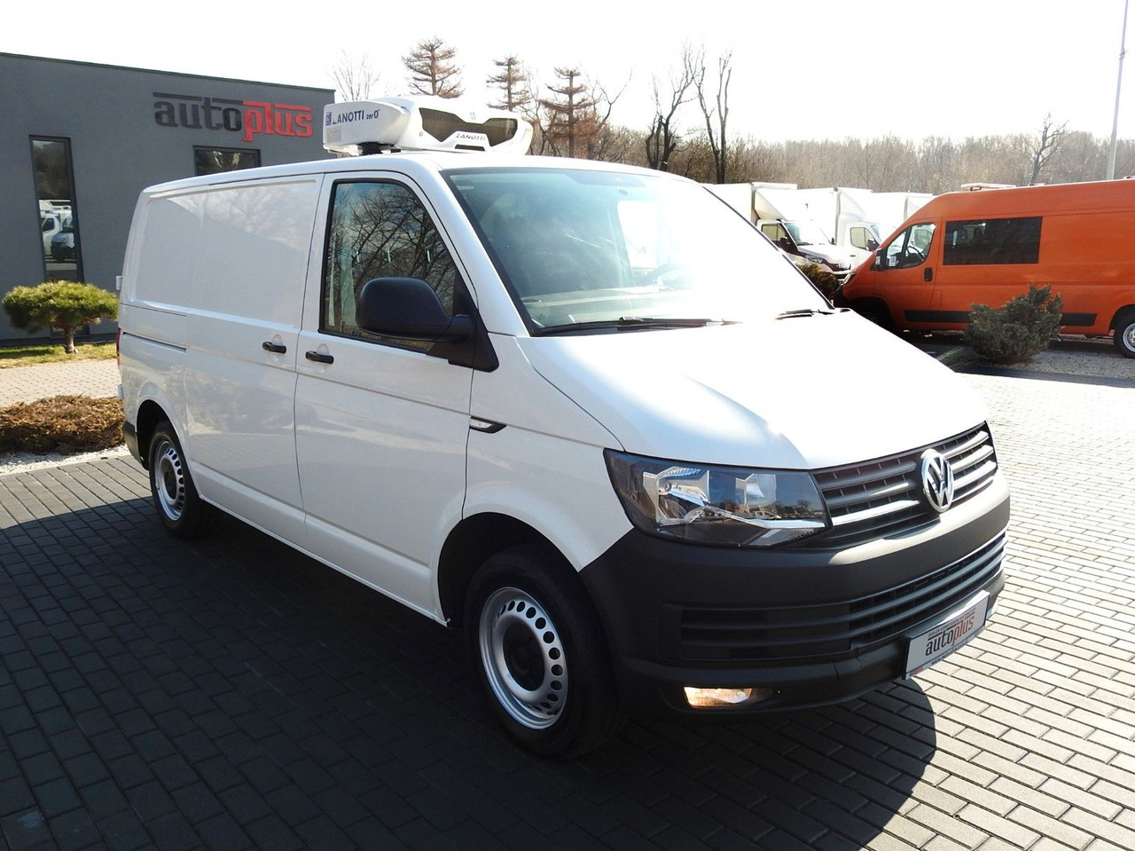 Volkswagen TRANSPORTER T6 KÜHLKASTENWAGEN 0*C TEMPOMAT - Refrigerated van: picture 4 Volkswagen TRANSPORTER T6 KÜHLKASTENWAGEN 0*C TEMPOMAT - Refrigerated van: picture 4