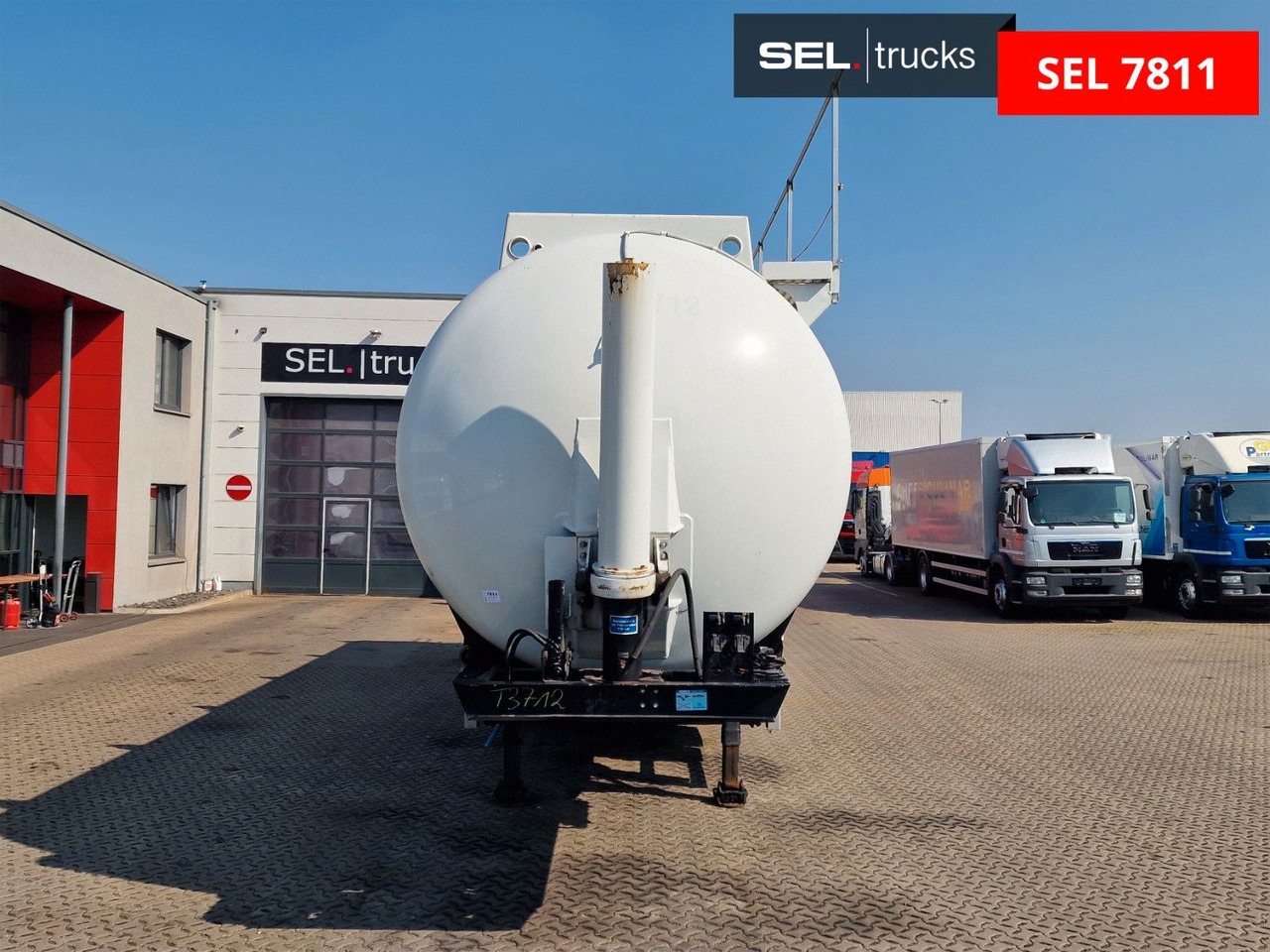 Feldbinder KIP 60/7300/A/2 / 60.000 l / Kippsilo - Silo semi-trailer: picture 2 Feldbinder KIP 60/7300/A/2 / 60.000 l / Kippsilo - Silo semi-trailer: picture 2