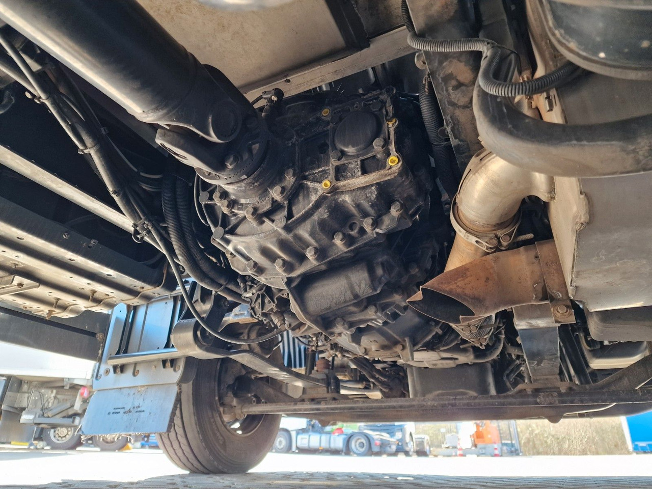 Refrigerator truck MAN TGL 12.250 4X2 BL / Ladebordwand: picture 12 Refrigerator truck MAN TGL 12.250 4X2 BL / Ladebordwand: picture 12