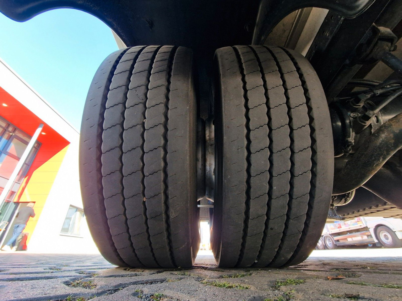 Refrigerator truck MAN TGL 12.250 4X2 BL / Ladebordwand: picture 30 Refrigerator truck MAN TGL 12.250 4X2 BL / Ladebordwand: picture 30