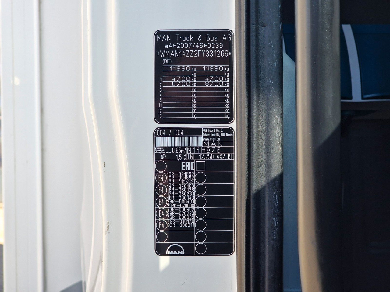 Refrigerator truck MAN TGL 12.250 4X2 BL / Ladebordwand: picture 15 Refrigerator truck MAN TGL 12.250 4X2 BL / Ladebordwand: picture 15