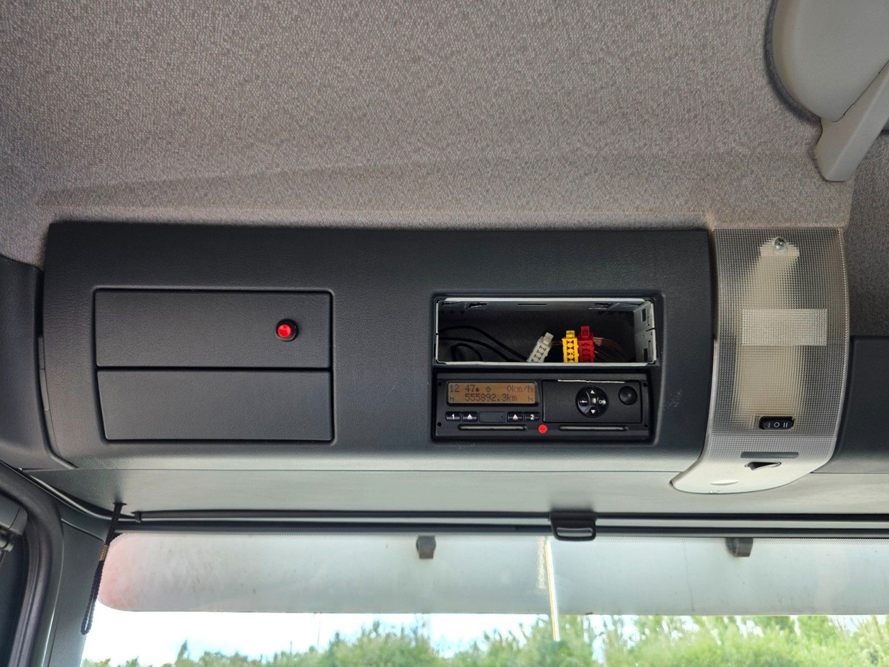 Curtainsider truck MAN TGX 26.360 6X2-2 LL / Intarder / Ldbw /Lenkachse: picture 27