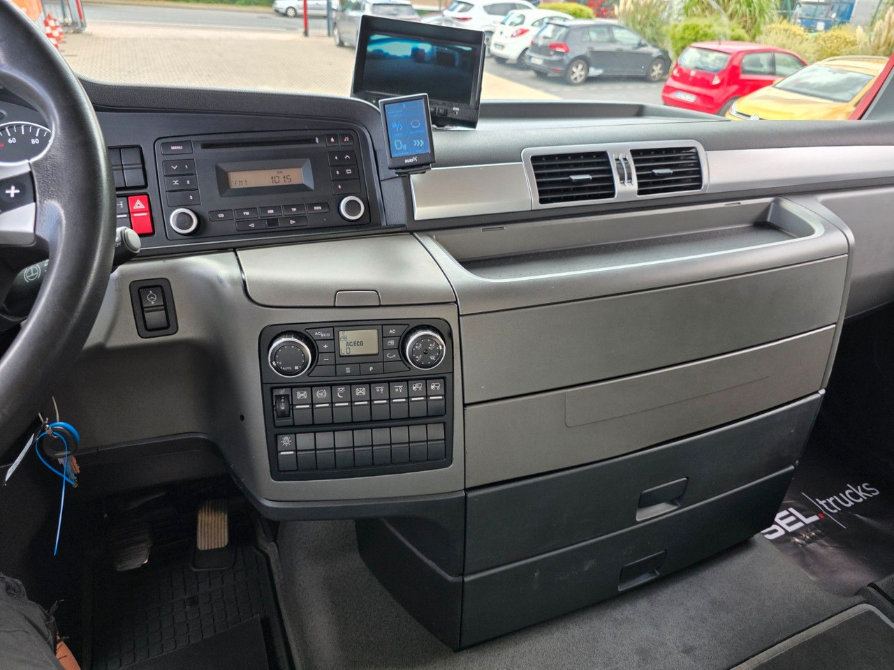 Curtainsider truck MAN TGX 26.360 6X2-2 LL / Intarder / Ldbw /Lenkachse: picture 34