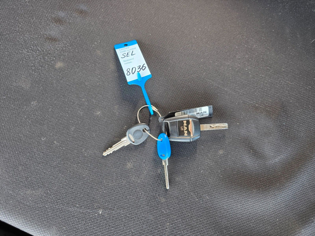 Curtainsider truck MAN TGX 26.360 6X2-2 LL / Intarder / Ldbw /Lenkachse: picture 35