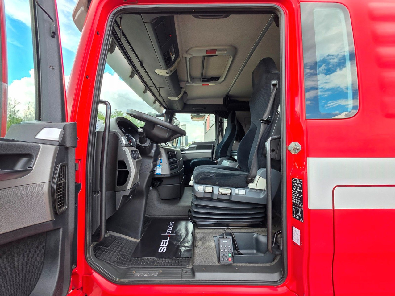 Curtainsider truck MAN TGX 26.360 6X2-2 LL / Intarder / Ldbw /Lenkachse: picture 21