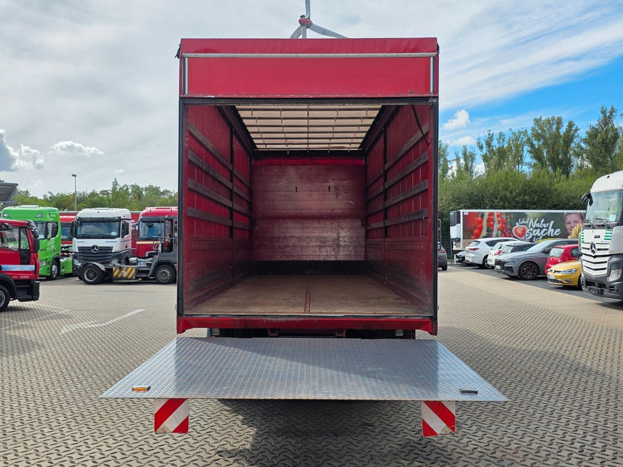 Curtainsider truck MAN TGX 26.360 6X2-2 LL / Intarder / Ldbw /Lenkachse: picture 13