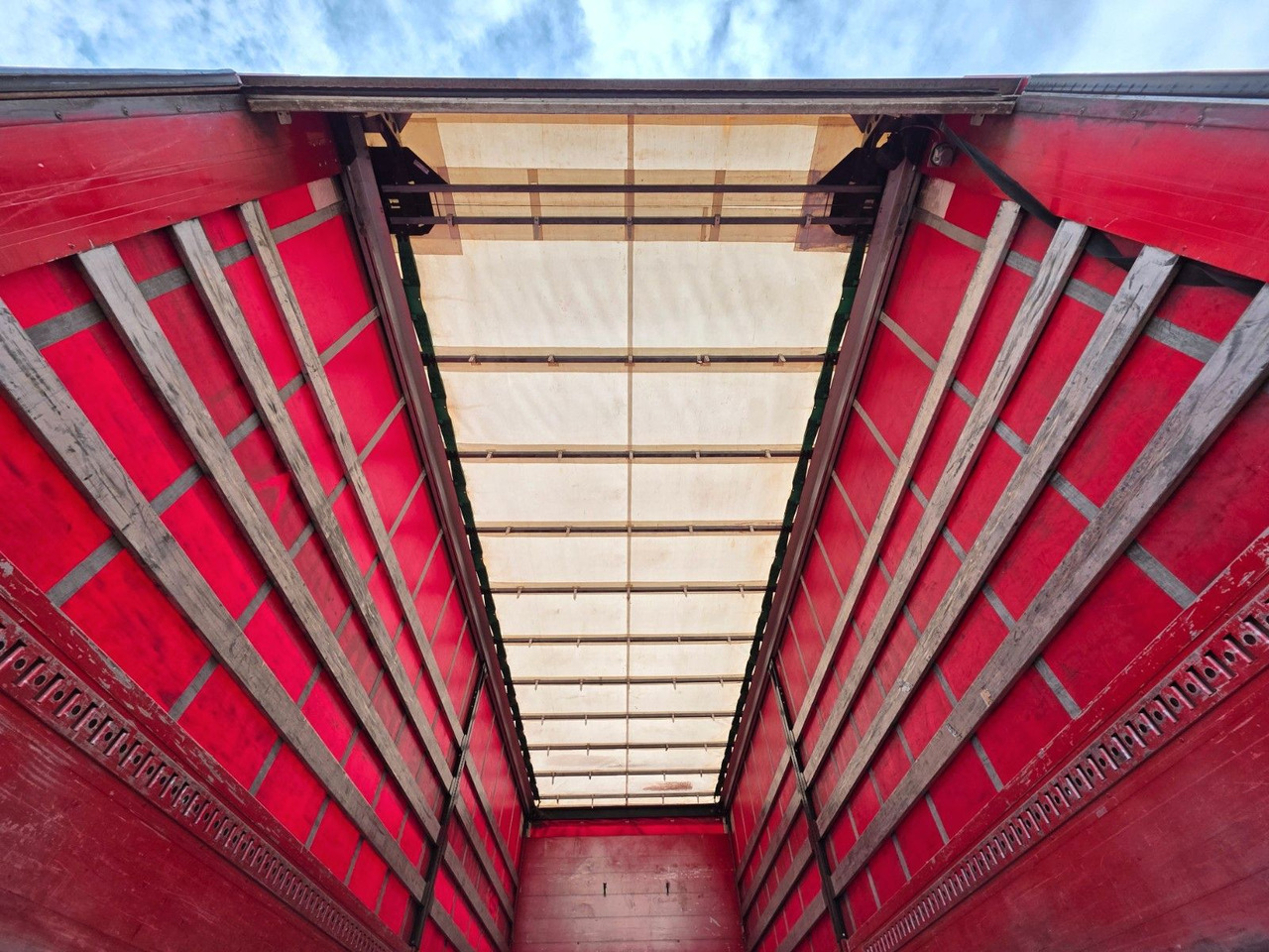 Curtainsider truck MAN TGX 26.360 6X2-2 LL / Intarder / Ldbw /Lenkachse: picture 15