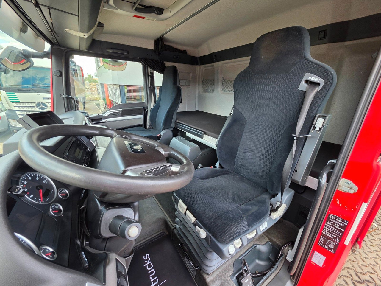 Curtainsider truck MAN TGX 26.360 6X2-2 LL / Intarder / Ldbw /Lenkachse: picture 22