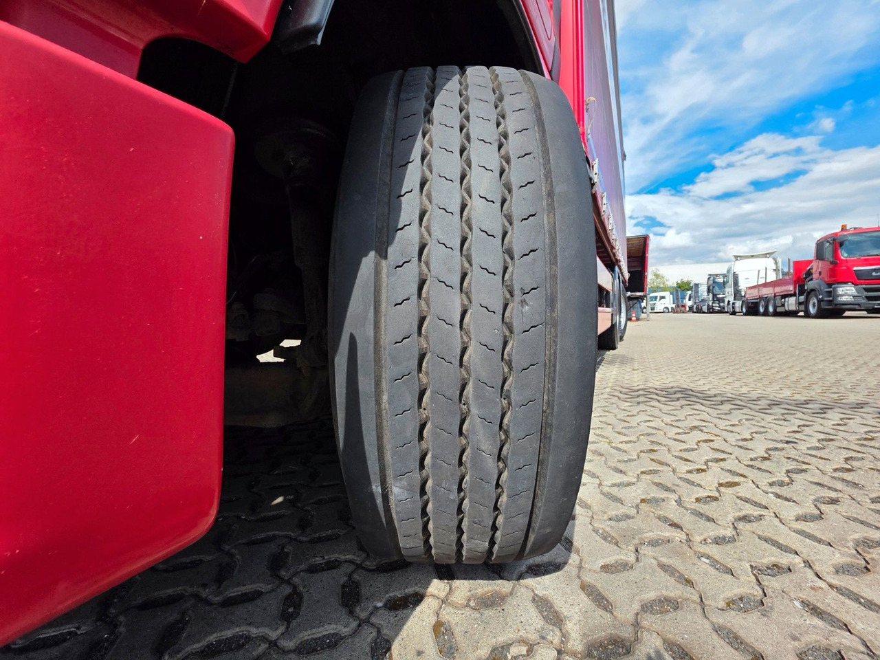 Curtainsider truck MAN TGX 26.360 6X2-2 LL / Intarder / Ldbw /Lenkachse: picture 37