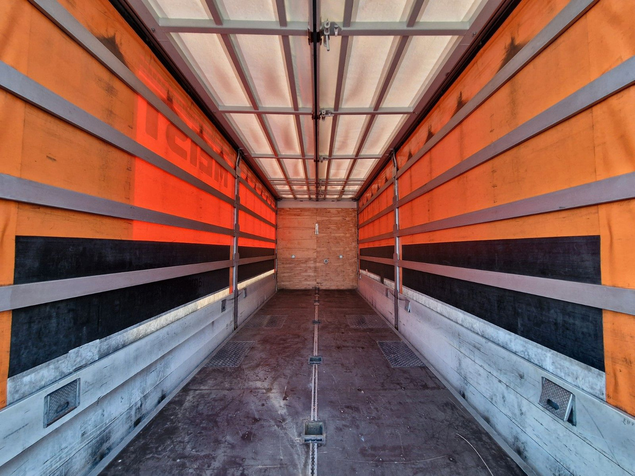 Curtainsider truck Mercedes-Benz Actros 2545 / KOMPLETT! / Alukappen / Standklima: picture 11 Curtainsider truck Mercedes-Benz Actros 2545 / KOMPLETT! / Alukappen / Standklima: picture 11