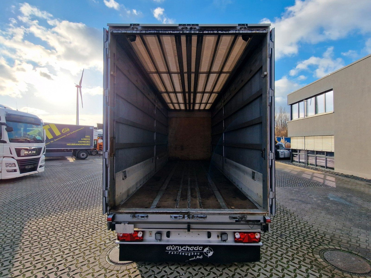 Curtainsider truck Mercedes-Benz Actros 2545 / KOMPLETT! / Alukappen / Standklima: picture 28 Curtainsider truck Mercedes-Benz Actros 2545 / KOMPLETT! / Alukappen / Standklima: picture 28