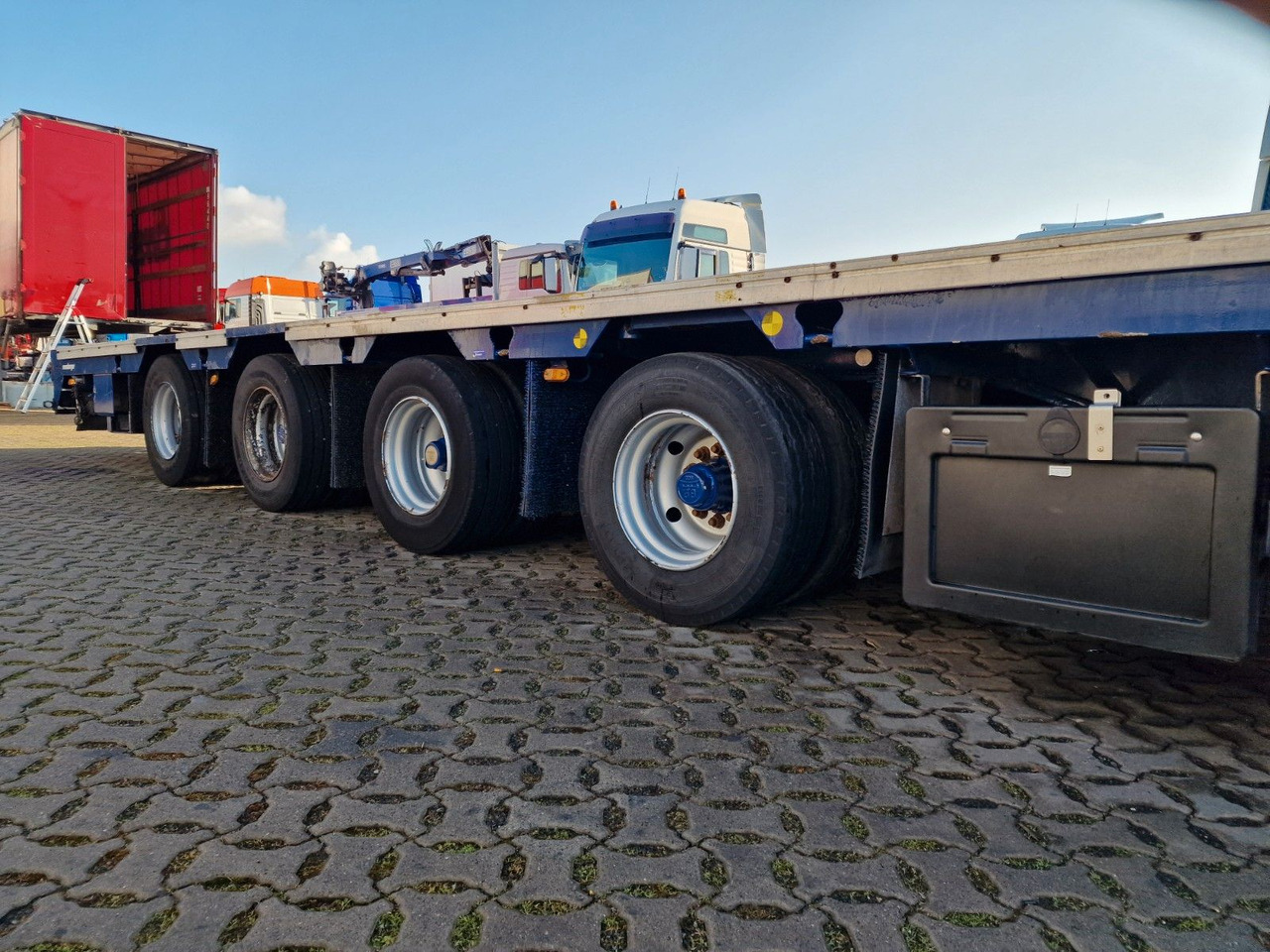Dropside/ Flatbed semi-trailer Meusburger MPS-4 / Lenkachse / Liftachse: picture 11