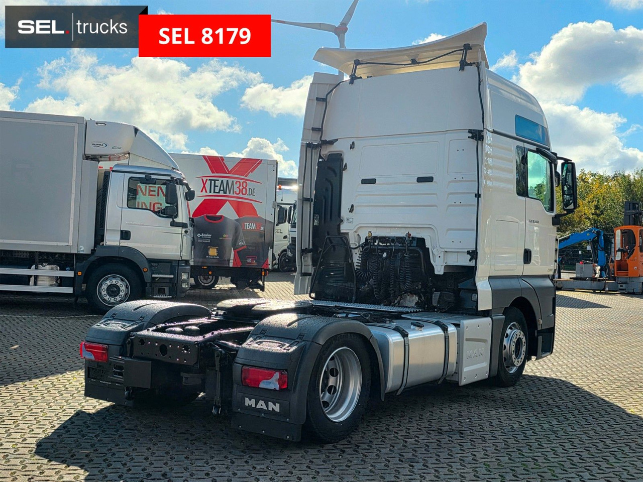 MAN TGX 18.460 4X2 LL-U / Retarder / 2 Tanks - Tractor unit: picture 5 MAN TGX 18.460 4X2 LL-U / Retarder / 2 Tanks - Tractor unit: picture 5