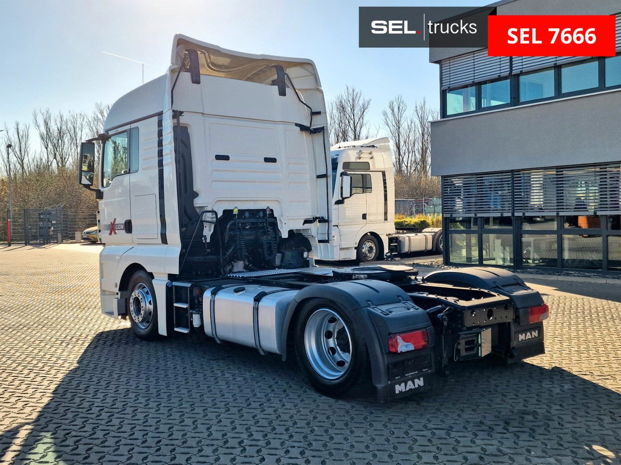 Tractor unit MAN TGX 18.460 4X2 LLS-U / Retarder / 2 Tanks: picture 7