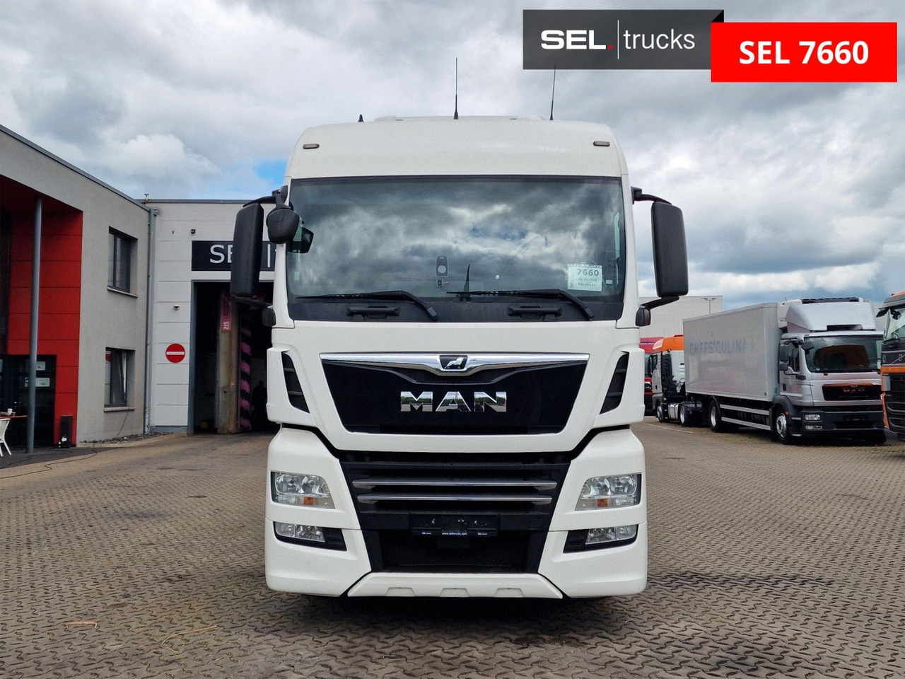 MAN TGX 18.460 4X2 LLS-U / Retarder / 2 Tanks - Tractor unit: picture 2 MAN TGX 18.460 4X2 LLS-U / Retarder / 2 Tanks - Tractor unit: picture 2