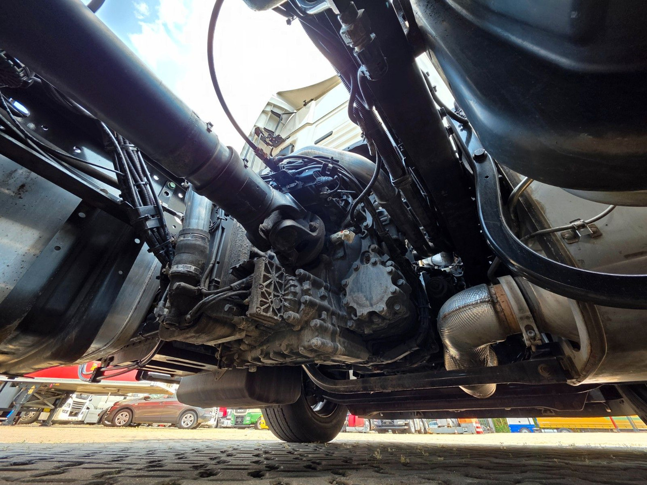 Tractor unit MAN TGX 18.460 4X2 LLS-U / Retarder: picture 12