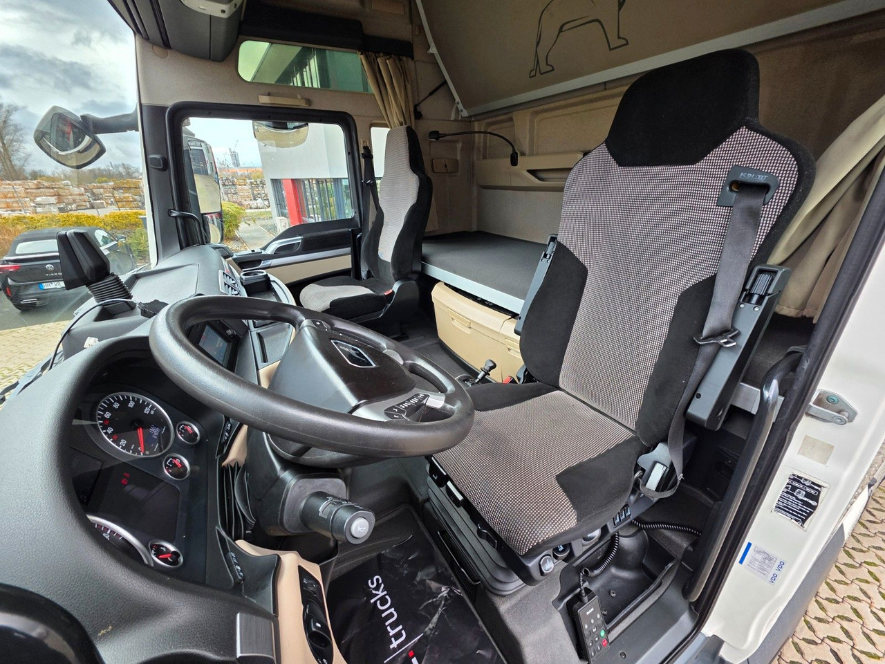 Tractor unit MAN TGX 18.500 4x2 BLS / Retarder / 2 Tanks: picture 29 Tractor unit MAN TGX 18.500 4x2 BLS / Retarder / 2 Tanks: picture 29