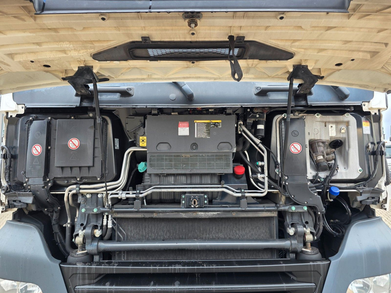 Tractor unit MAN TGX 18.500 4x2 BLS / Retarder / 2 Tanks: picture 25 Tractor unit MAN TGX 18.500 4x2 BLS / Retarder / 2 Tanks: picture 25