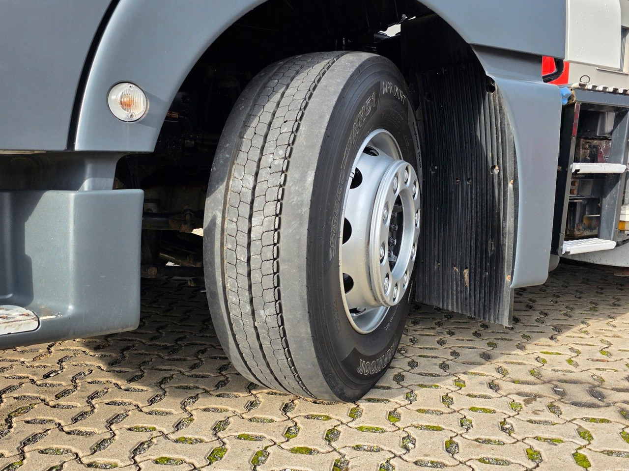 Tractor unit MAN TGX 18.500 4x2 BLS / Retarder / 2 Tanks: picture 47 Tractor unit MAN TGX 18.500 4x2 BLS / Retarder / 2 Tanks: picture 47