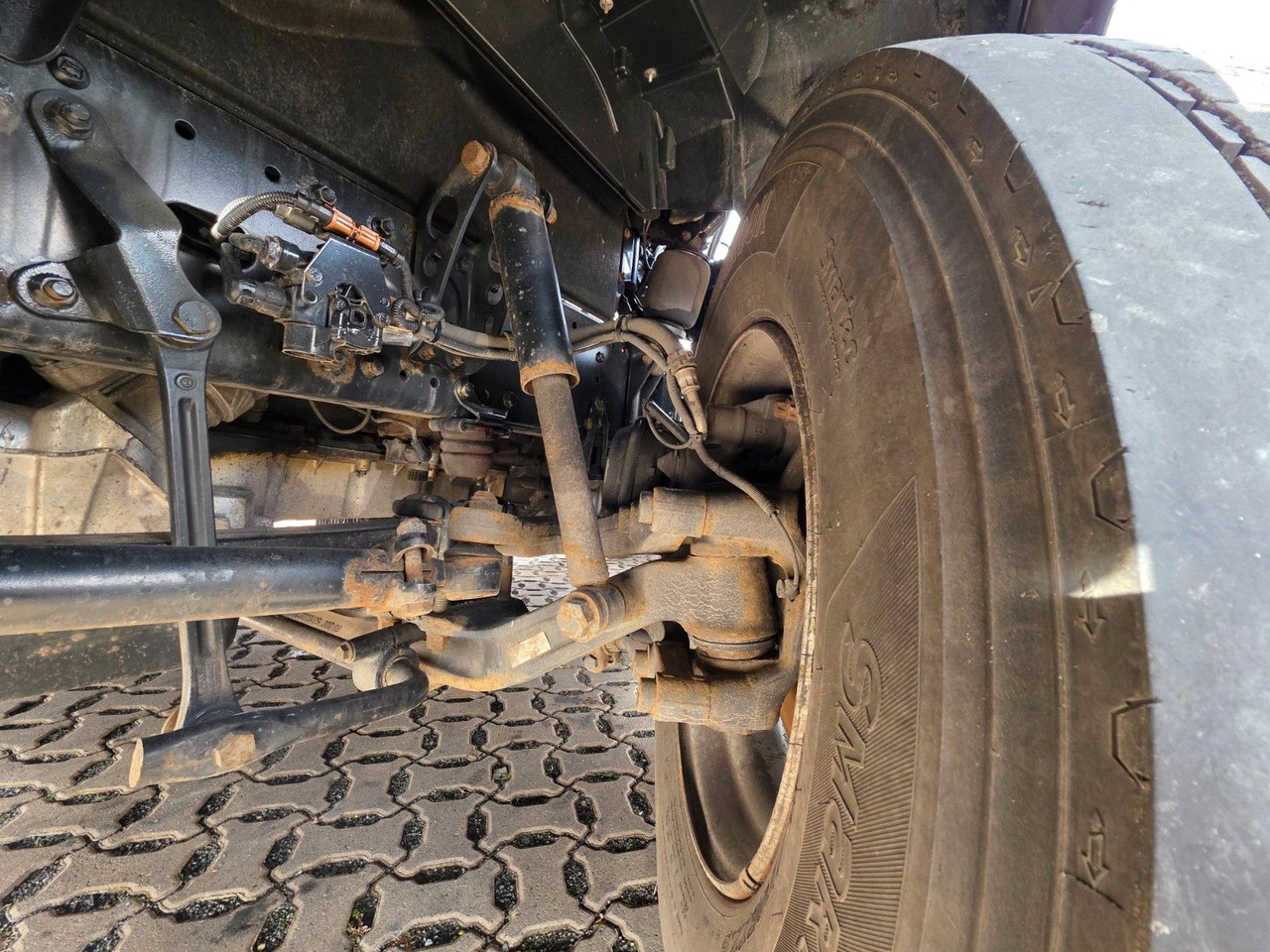 Tractor unit MAN TGX 18.500 4x2 BLS / Retarder / 2 Tanks: picture 45 Tractor unit MAN TGX 18.500 4x2 BLS / Retarder / 2 Tanks: picture 45