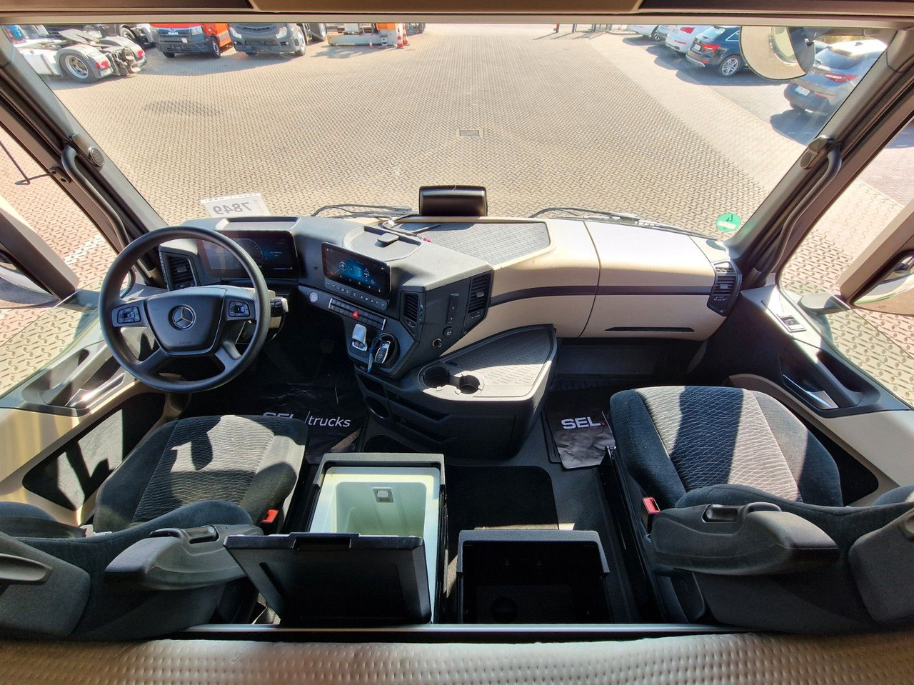 Tractor unit Mercedes-Benz Actros 1846 / Retarder / Kompressor / 6D: picture 23