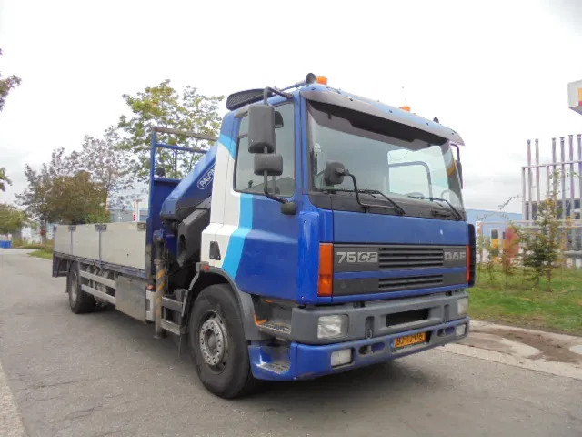 DAF CF 290 - Dropside/ Flatbed truck: picture 4 DAF CF 290 - Dropside/ Flatbed truck: picture 4