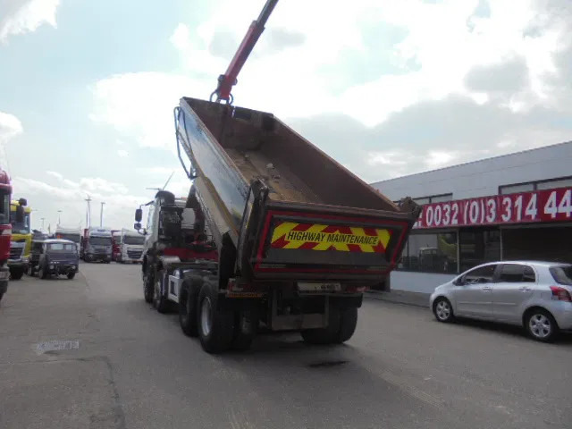 Tipper, Crane truck DAF CF 370 8X4 + PALFINGER EPSILON: picture 6