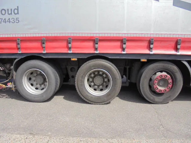 DAF XF 105 FAK 410 8X2 TRIPLE APK TUV 02-2025 on lease DAF XF 105 FAK 410 8X2 TRIPLE APK TUV 02-2025: picture 8