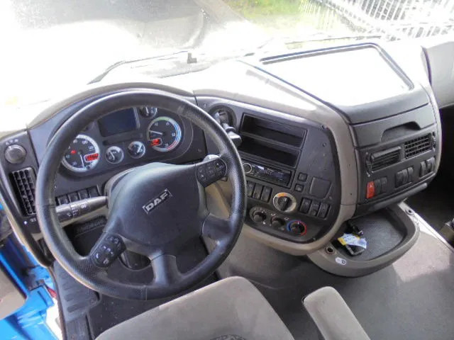 Interior photo 1: DAF XF 105 FAK 410 8X2 TRIPLE APK TUV 02-2025 on lease DAF XF 105 FAK 410 8X2 TRIPLE APK TUV 02-2025