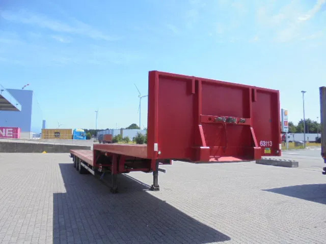 Fruehauf ONCZ 39-327 A - Low loader semi-trailer: picture 3 Fruehauf ONCZ 39-327 A - Low loader semi-trailer: picture 3