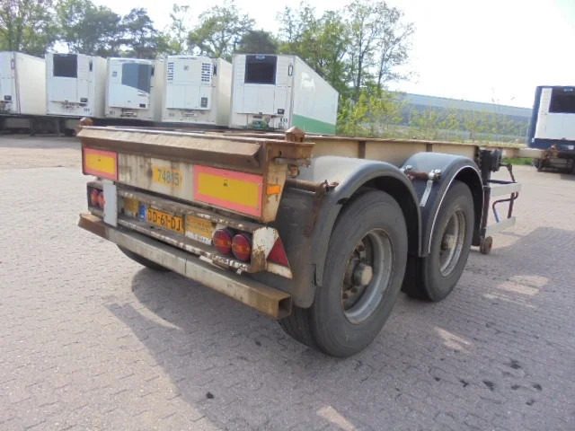 Groenewegen 20CC-15-18 STEEL SPRINGS - Container transporter/ Swap body semi-trailer: picture 4 Groenewegen 20CC-15-18 STEEL SPRINGS - Container transporter/ Swap body semi-trailer: picture 4