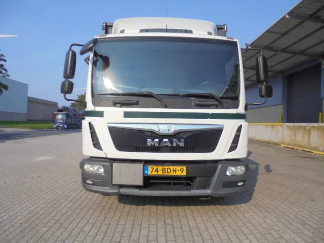 MAN TGL 10-180 - Box truck: picture 2 MAN TGL 10-180 - Box truck: picture 2