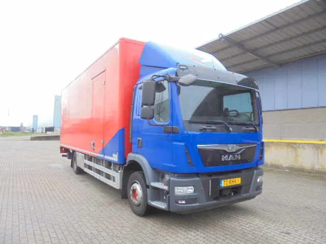 MAN TGM 12.250 NL TRUCK - Box truck: picture 3 MAN TGM 12.250 NL TRUCK - Box truck: picture 3