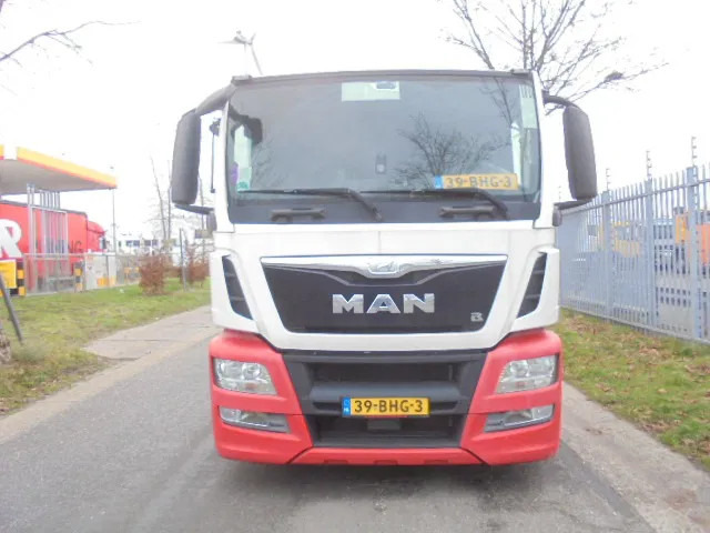 MAN TGS 23.400 LL.U 6X2 - Autotransporter truck: picture 2 MAN TGS 23.400 LL.U 6X2 - Autotransporter truck: picture 2