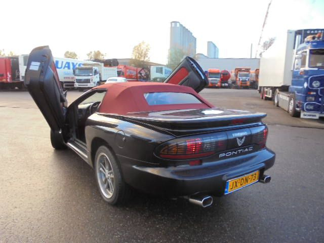 Pontiac Firebird AUT CONVERTIBLE - Car: picture 3 Pontiac Firebird AUT CONVERTIBLE - Car: picture 3