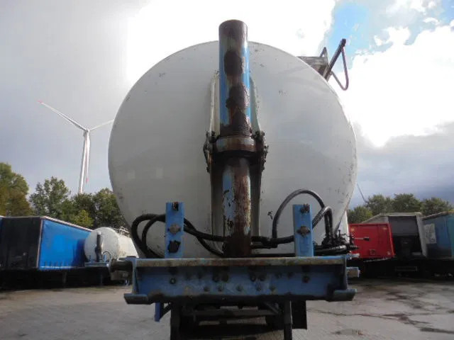 SPITZER BP SK 50 - Tank semi-trailer: picture 4 SPITZER BP SK 50 - Tank semi-trailer: picture 4