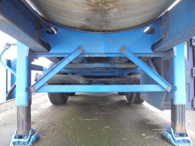 Tank semi-trailer SPITZER EUROVRAC BP SK50: picture 11
