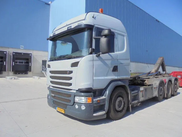 Scania G450 8X2 TRIPLE RETARDER - Hook lift truck: picture 2 Scania G450 8X2 TRIPLE RETARDER - Hook lift truck: picture 2