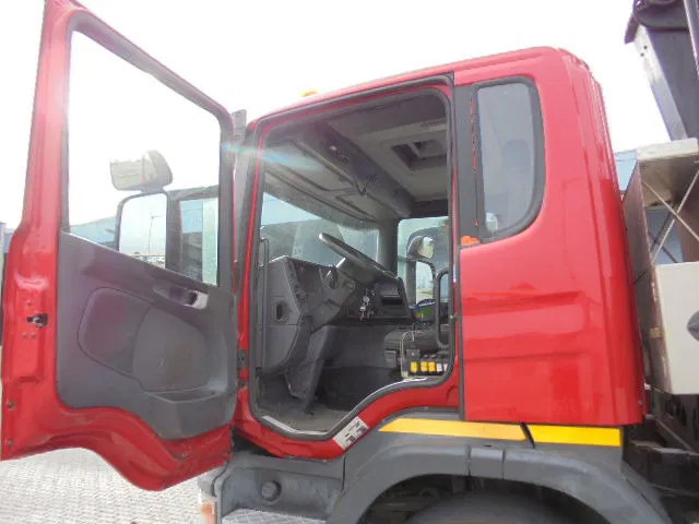 Hook lift truck, Crane truck Scania P400 6X2: picture 14